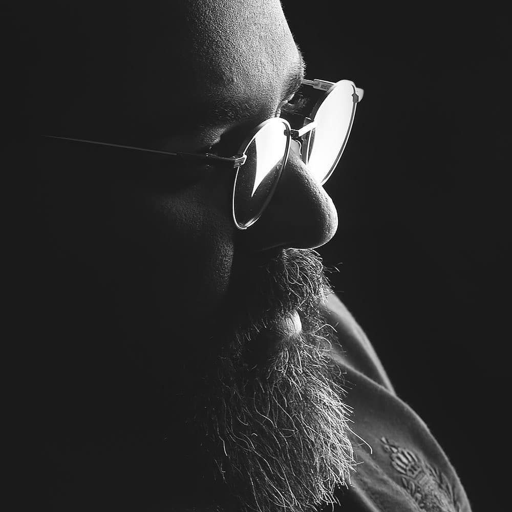 دانلود آهنگ رضا صادقی ازت دل ببرم ببندم به کی دانلود آهنگ رضا صادقی ازت دل ببرم ببندم به کی